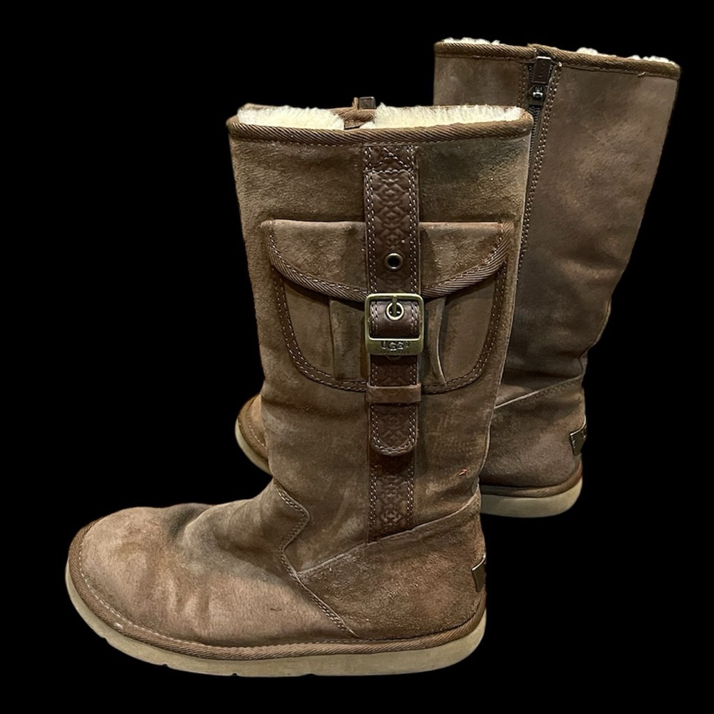 Women's Ugg Cargo Pocket 5195 Chestnut Suede Boot W/ Buckle Sz 7